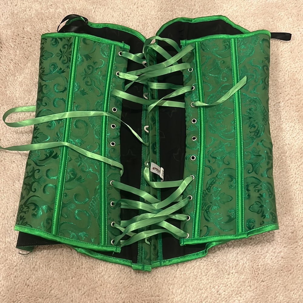 Green corset - Picture 2 of 3